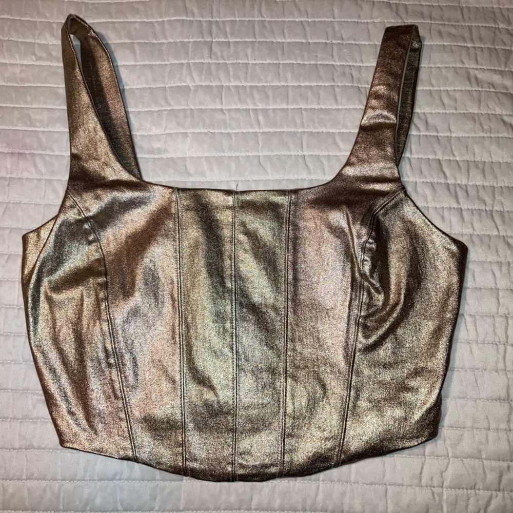 Metallic Gold Top - Picture 5 of 5